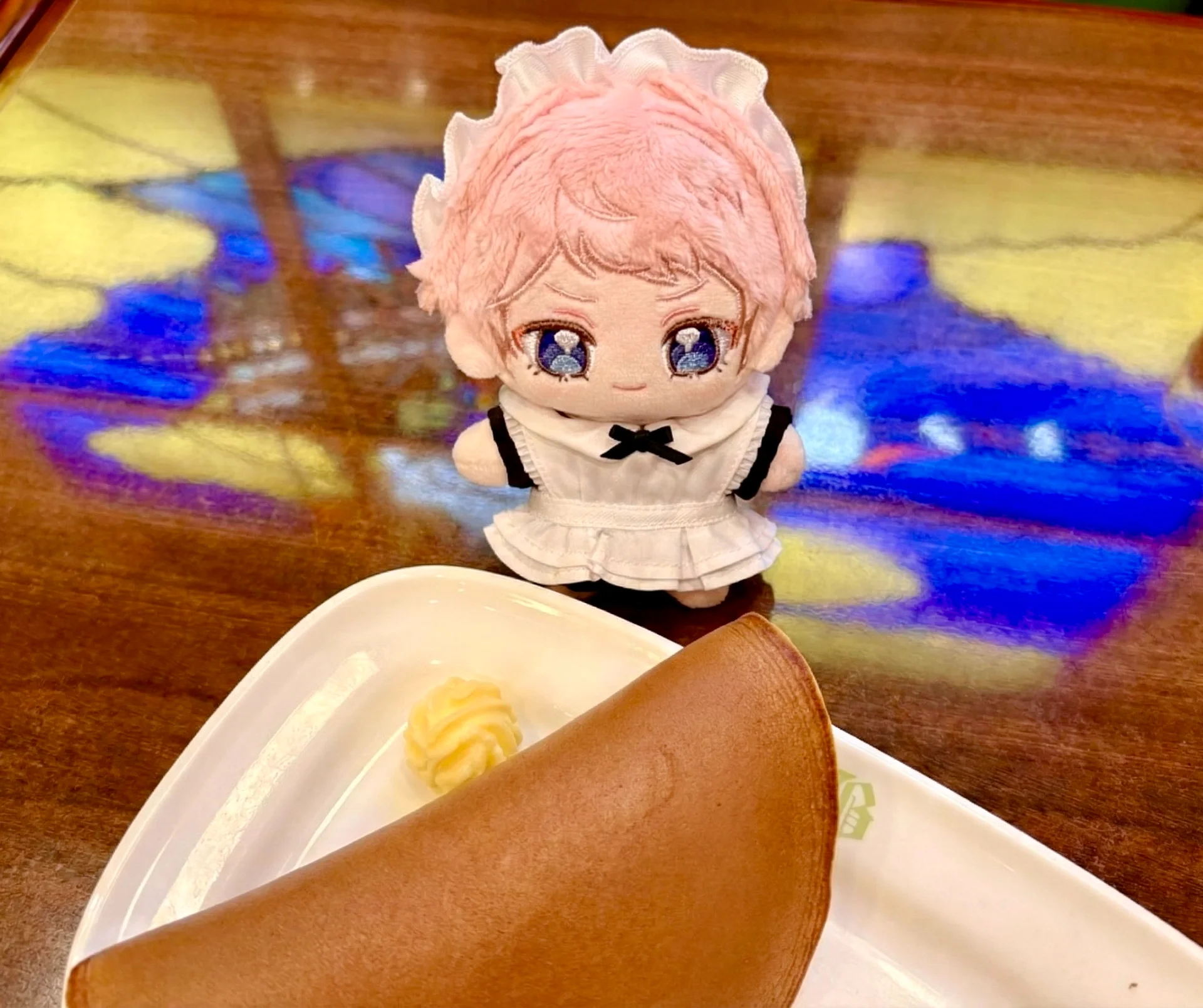 クラシカルなメイド服がぴったりの空間です。