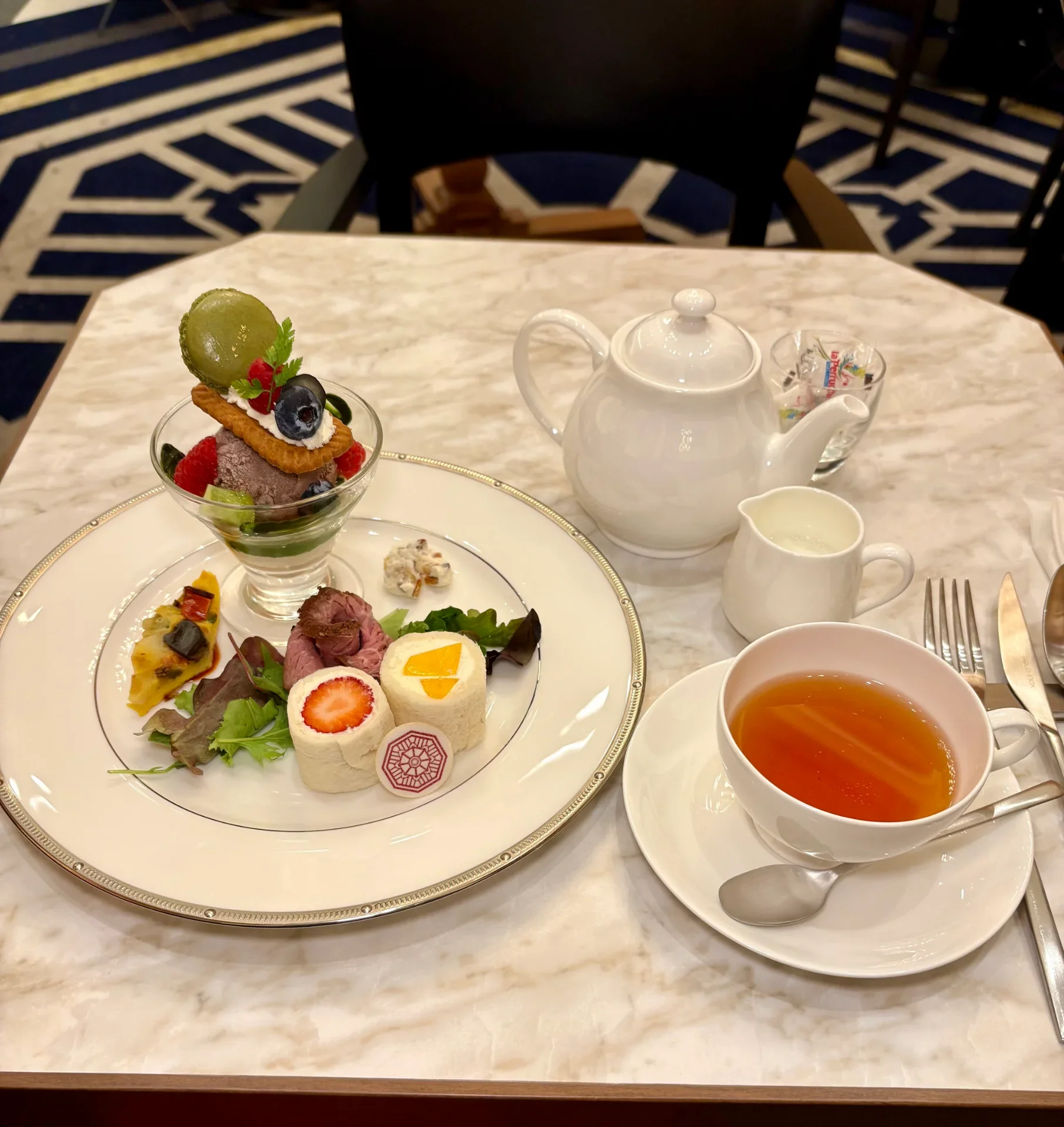 アフタヌーンティーは１４時から提供とのこと