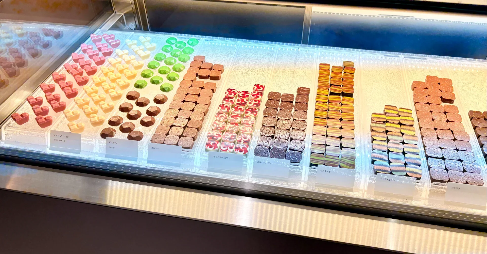 ショコラとドリンクのセットメニューもあり