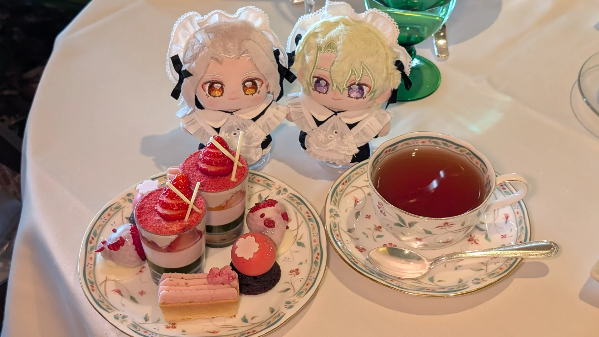 クラシカルなメイド服がとんでもなく合います