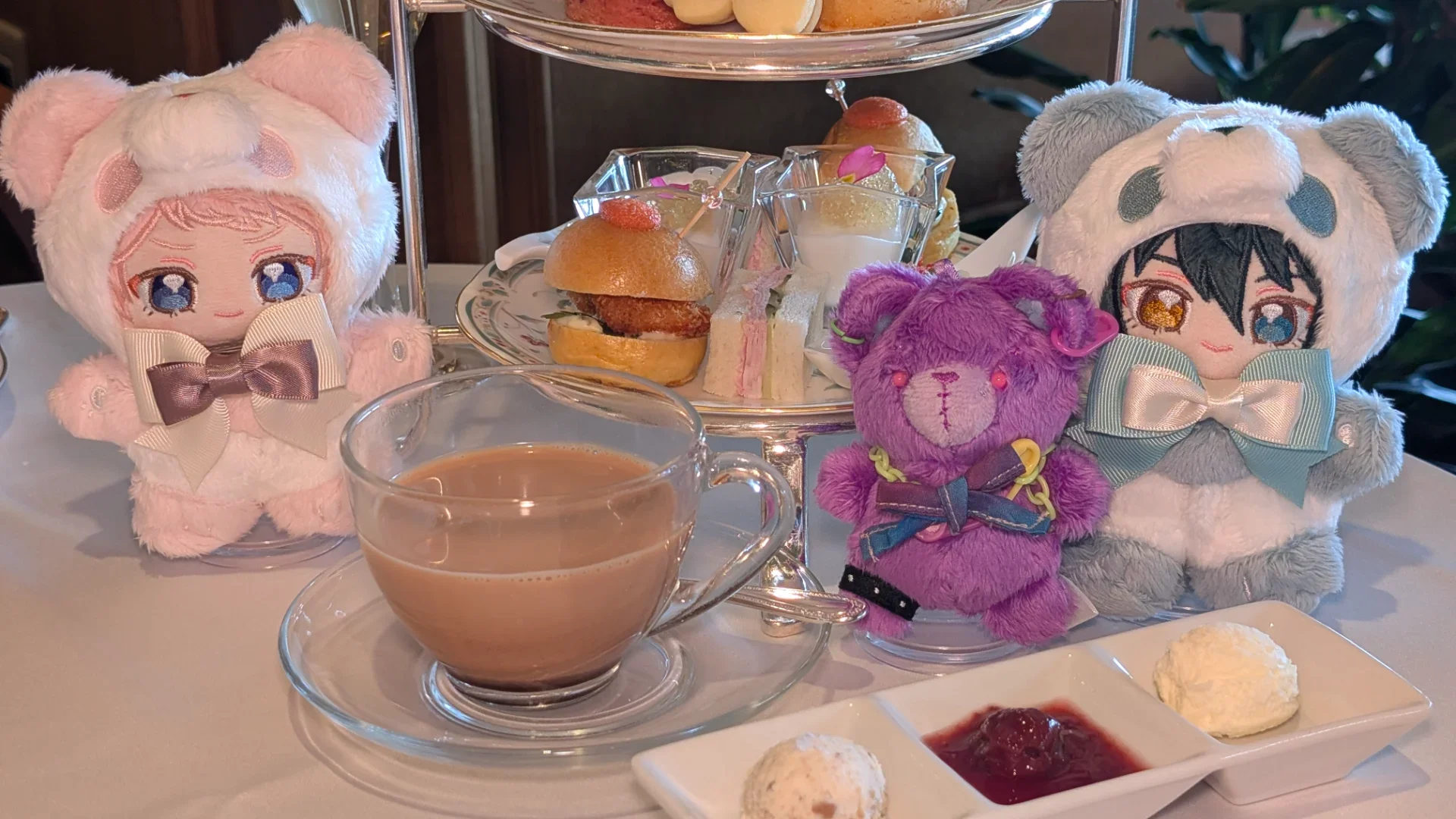 底にチョコレートソースがたっぷり