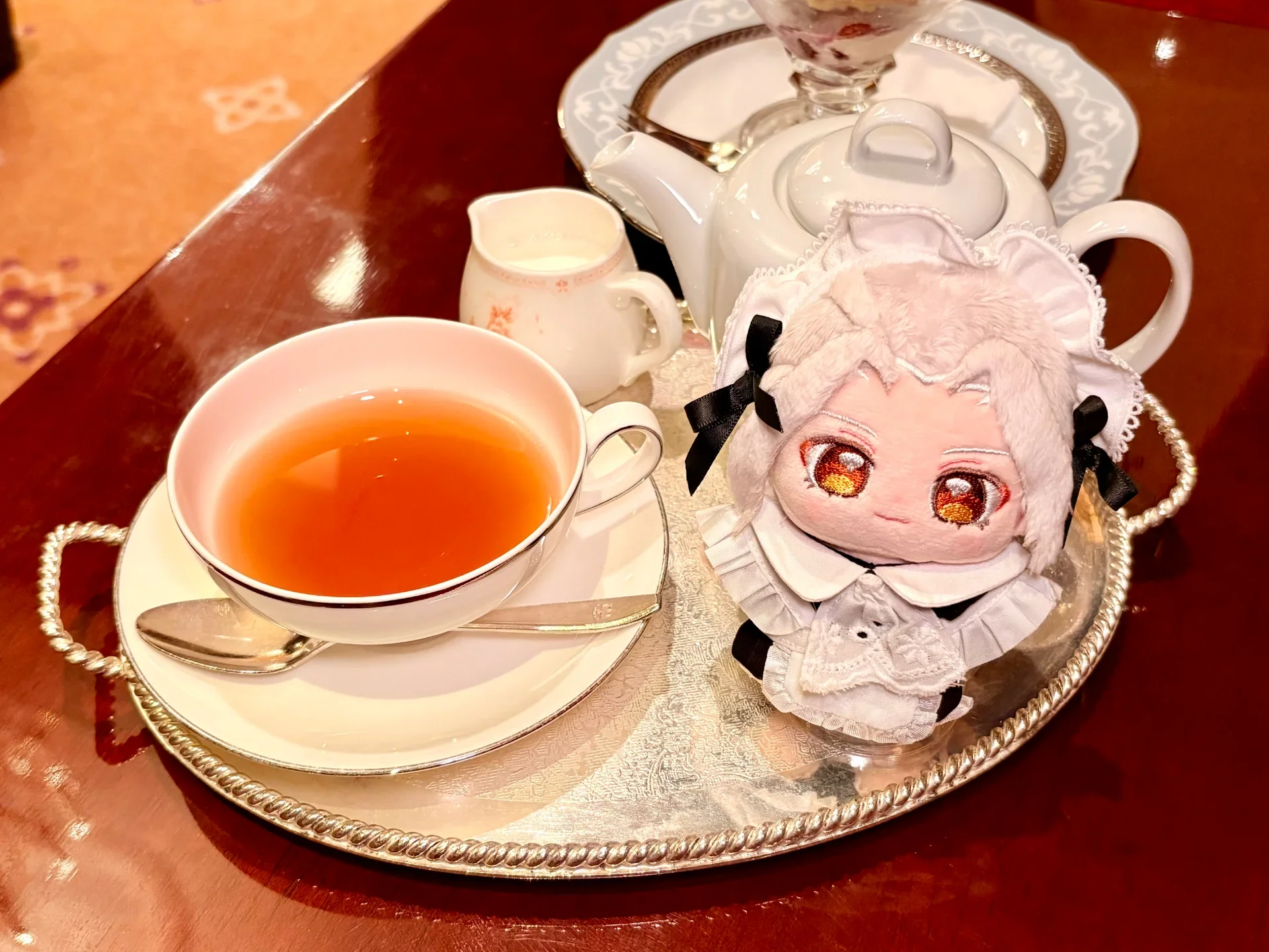 紅茶はプレートにのって提供されるためとても可愛い１枚が撮れます。