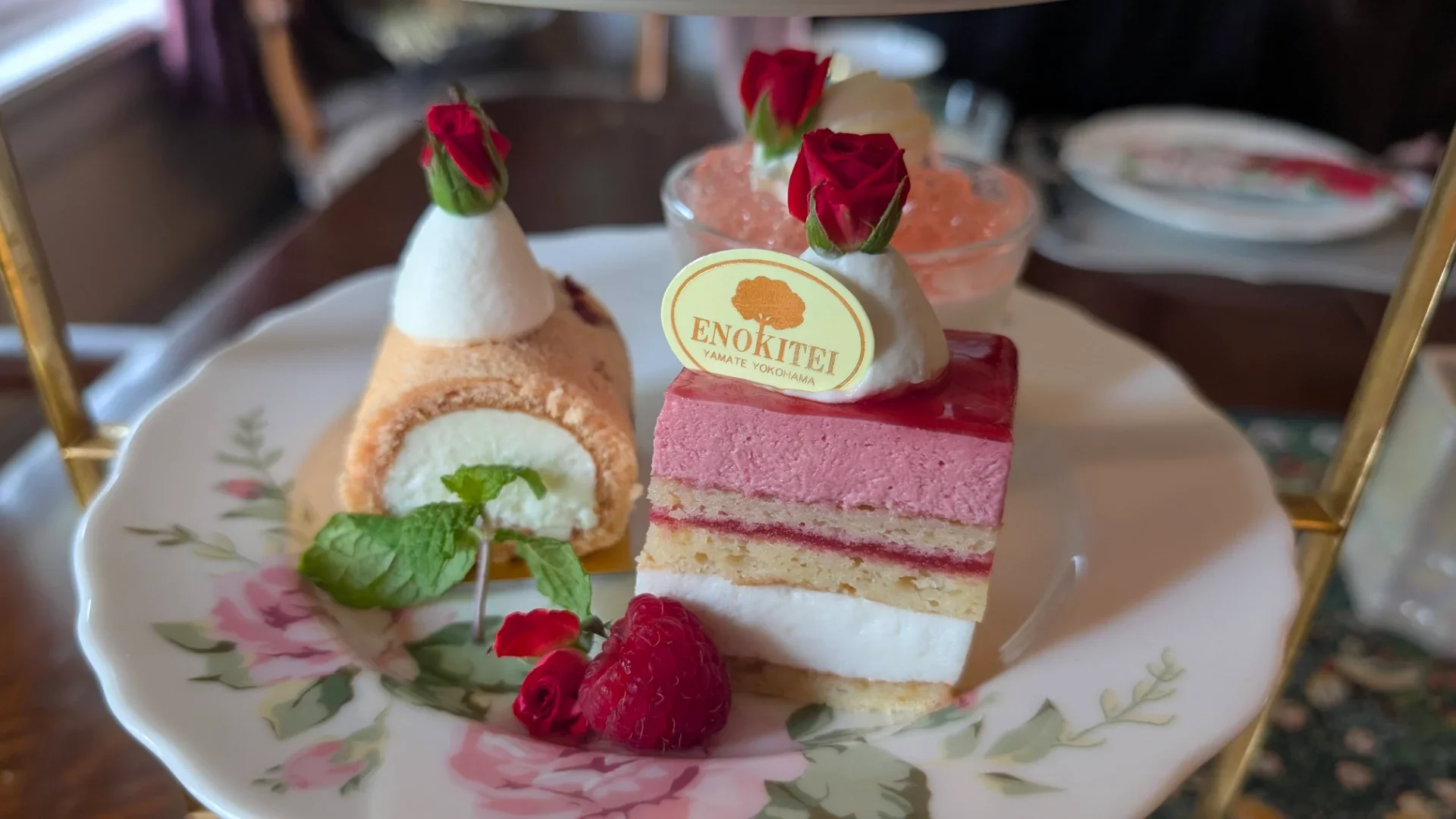 ローズの香り漂うスイーツ達