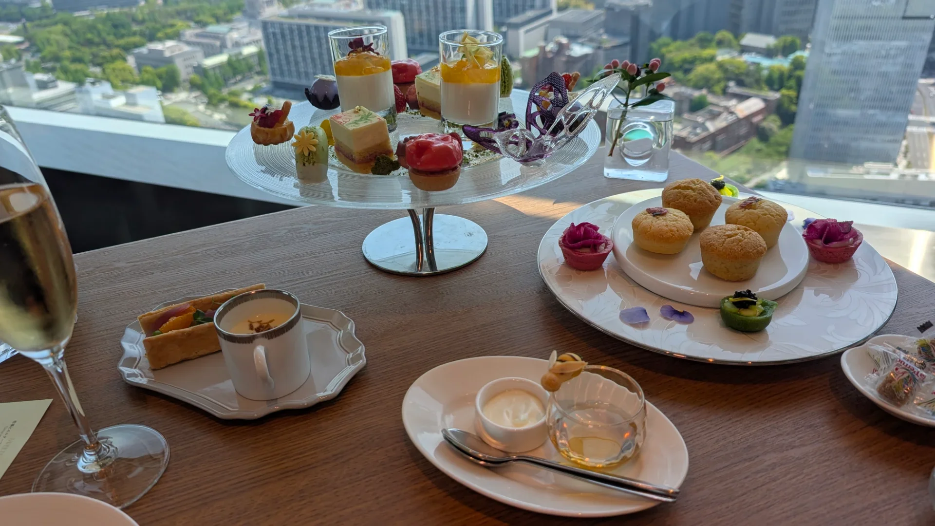 スタンドからプレートを下ろす作業も楽に